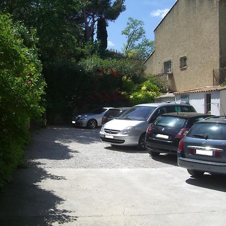 Logis Hotel Du Midi Salon-de-Provence Exterior foto