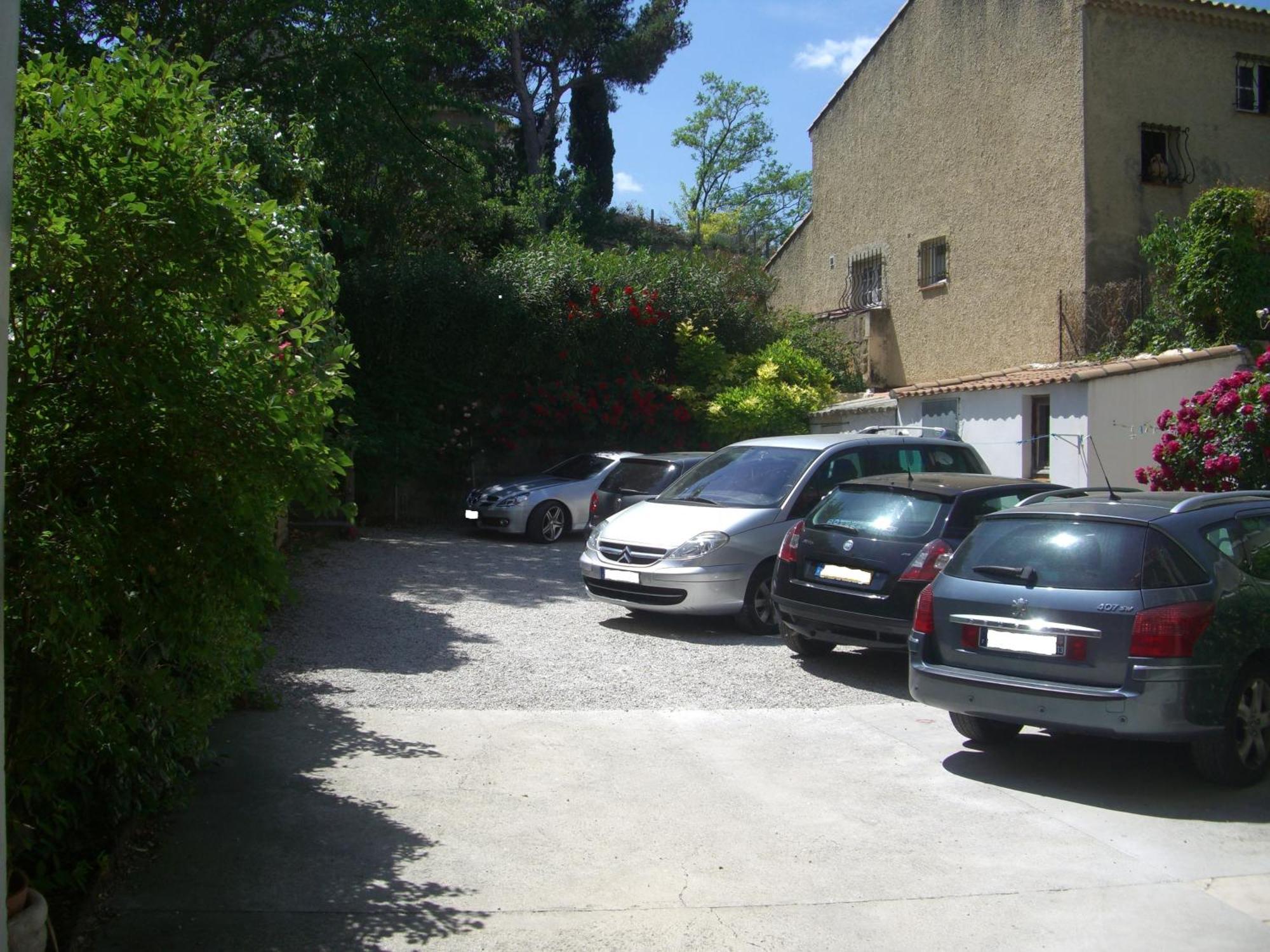 Logis Hotel Du Midi Salon-de-Provence Exterior foto